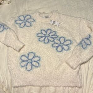 NWT super soft ivory floral sweater Small